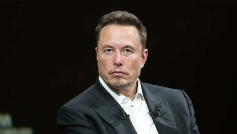 Французские водители подали в суд на Tesla из-за политических взглядов Илона Маска