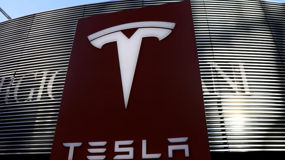 Шведский пенсионный фонд внес Tesla в «черный список» и продал акции