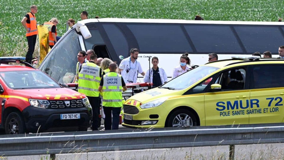 Смертельное ДТП украинского автобуса во Франции — что известно о состоянии украинских детей в больницах