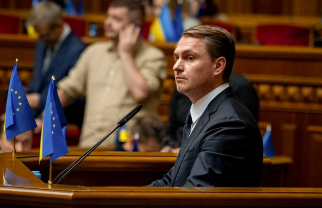 Руслан Кравченко сделал заявление: «Я не гнусь и не ломаюсь, поэтому советую всем не тратить время и забыть о давлении – я представляю не политическую силу, а Закон»