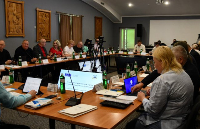 Робоча група з підготовки коментаря до Кодексу суддівської етики провела друге розширене засідання, фото