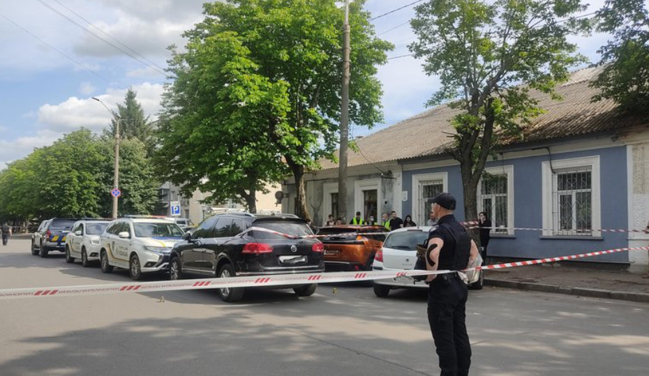 В Житомире мужчина застрелил бывшую жену и покончил с собой