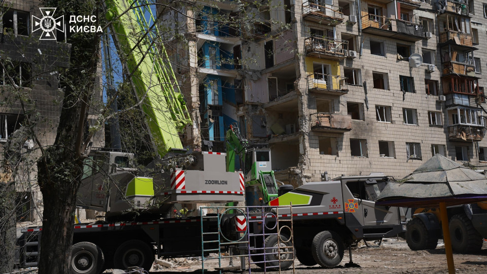 В Киеве завершили поисково-спасательную операцию в Соломенском районе