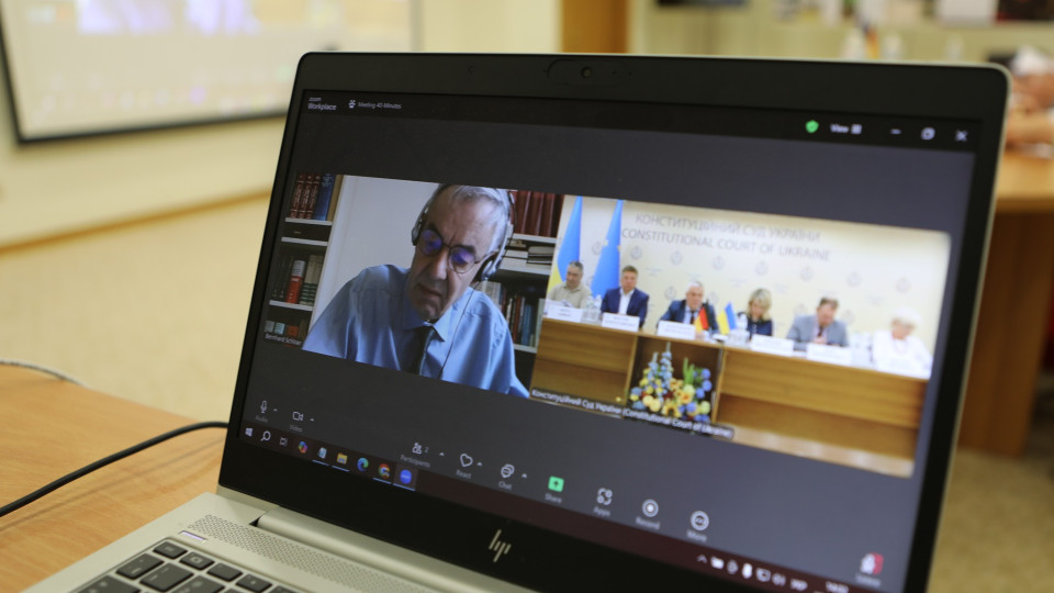 Судьи КСУ обсудили результаты сотрудничества с Немецким фондом IRZ во время рабочей встречи