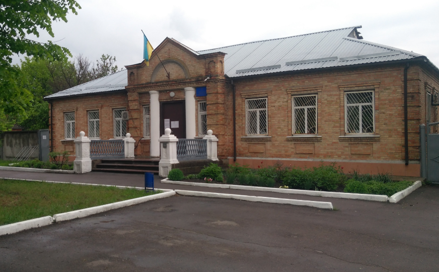 В кабінеті голови суду виявили «прослушку» – її встановили особи, які потрапили до суду під виглядом поліції охорони