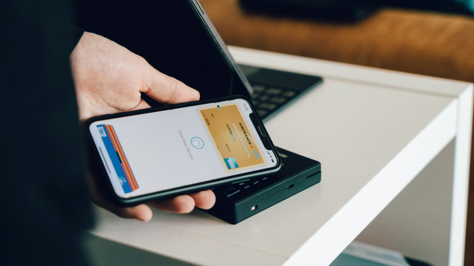 NFC працюватиме на більшій відстані — оплачувати покупки телефоном стане простіше