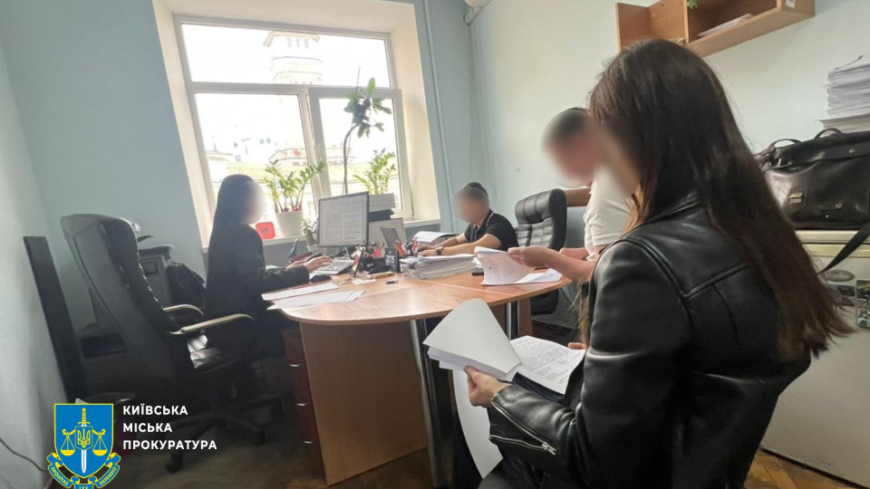 Е-подписи с подставным лицом – в Киеве нотариуса подозревают в несанкционированном вмешательстве в работу реестров