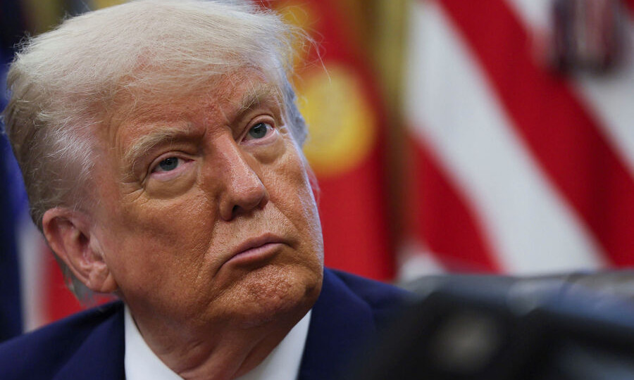 Дональд Трамп закликав Ізраїль «не скидати бомби» на Іран