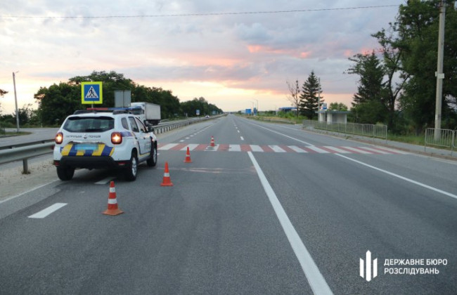 На Львівщині авто поліції збило підлітка на переході – ДБР відкрило кримінальне провадження
