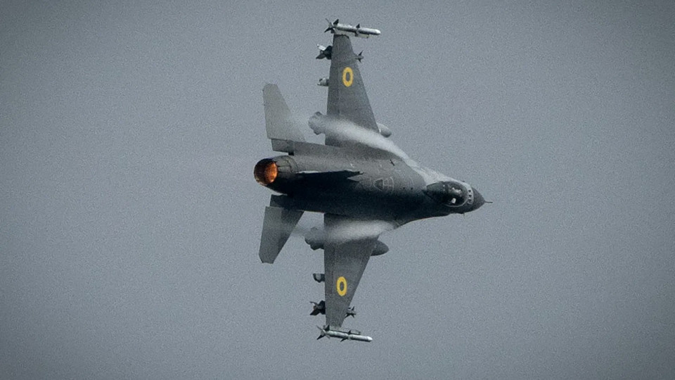 На самолете F-16 погиб украинский пилот Максим Устименко, который отражал массированную ночную атаку