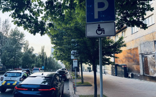 За парковку на местах для лиц с инвалидностью с начала года оштрафовали более 6 тысяч водителей