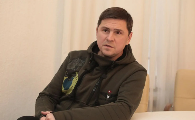 Михайло Подоляк розкрив, чи припинили США постачати озброєння Україні