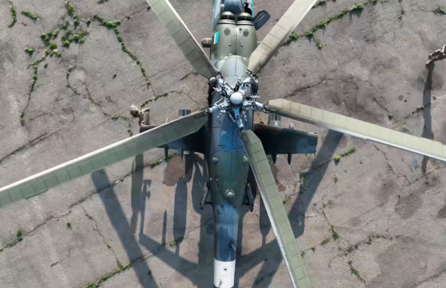 Владимир Зеленский показал работу военной авиации – видео