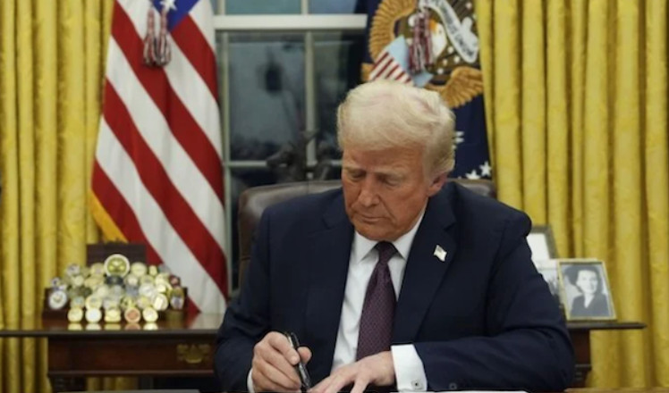 Трамп відкладе підвищення тарифів для країн ЄС до 1 серпня