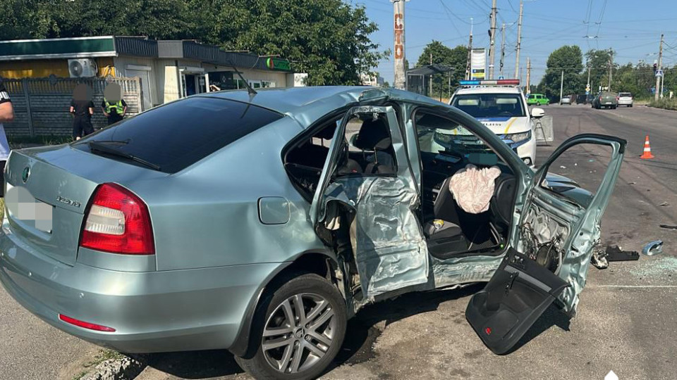 У Житомирі сталася смертельна ДТП за участі правоохоронця, фото