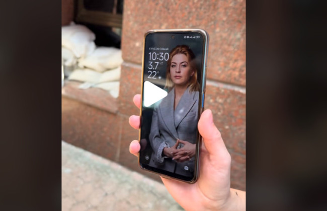 Ольга Стефанишина прокомментировала видео из TikTok Минюста, где у сотрудников было ее фото на заставке телефонов