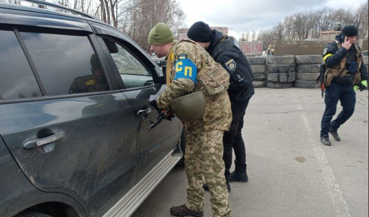 Депутаты предлагают установить в КУоАП порядок проверки документов на право управления военными автомобилями и осмотра водителей на состояние опьянения