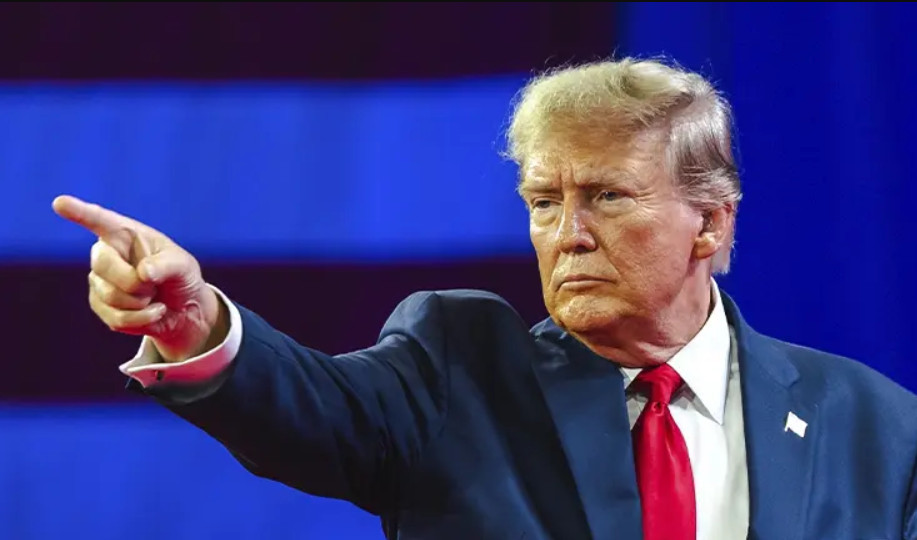 Дональд Трамп погрожував Путіну розбомбити Москву — CNN опублікував аудіозапис