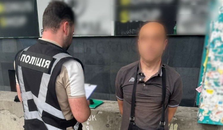 В Киеве разоблачили дельцов, которые за $2600 обещали помощь в «затягивании» прохождения ВВК