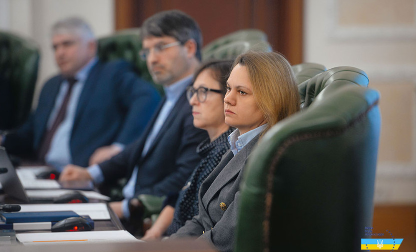 В Высшем совете правосудия решили публично выяснить, кто «зарабатывает на дисциплинарных делах» – очередной конфликт между членами Совета правосудия стал публичным