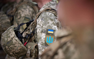 Зеленський вніс до Ради законопроекти про продовження воєнного стану і мобілізації