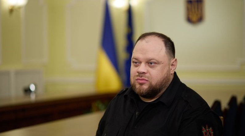 Руслан Стефанчук повідомив, коли Рада розгляне заяву Дениса Шмигаля про відставку