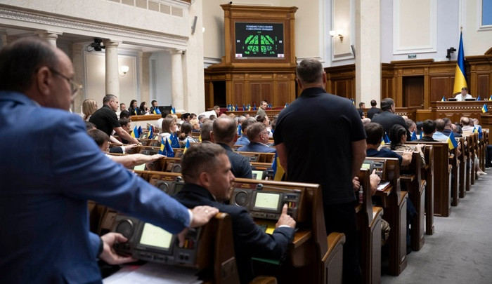 Верховна Рада прийняла закон про встановлення вивізного мита на сою та ріпак