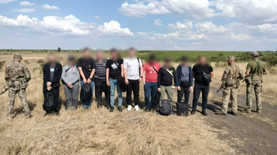 На Одещині затримали десятьох ухилянтів, які тікали до Молдови за криптовалюту