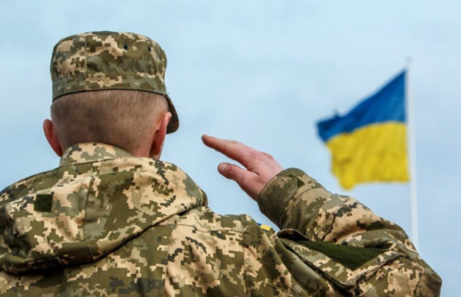 Чоловіки і жінки старше 60 років зможуть служити у ЗСУ за контрактом – Верховна Рада ухвалила закон