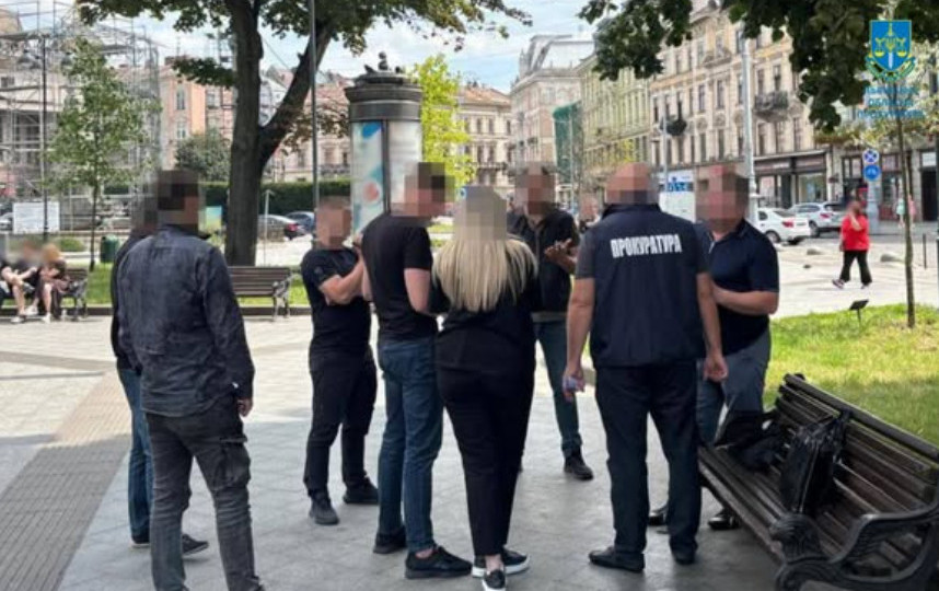 У Львові затримали екс-викладача університету, який обіцяв ухилянту дипломатичну службу в міжнародній організації