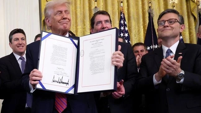 Трамп подписал первый в истории США закон о криптовалюте