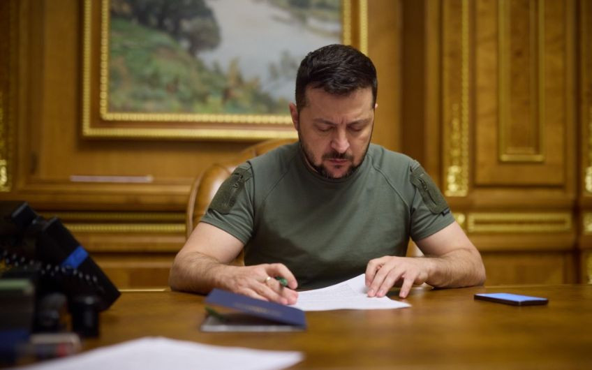 Зеленский ввел санкции против Юлии Латниной и Геннадия Балашова