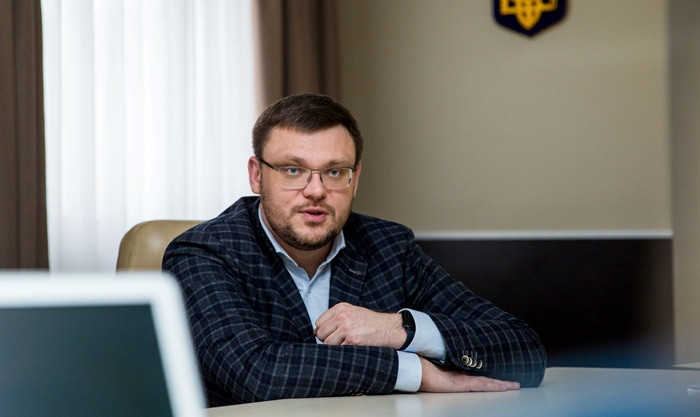 В отношении сотрудников НАБУ проводится 70 обысков, а директор НАБУ Семен Кривонос находится в Великобритании — НАБУ
