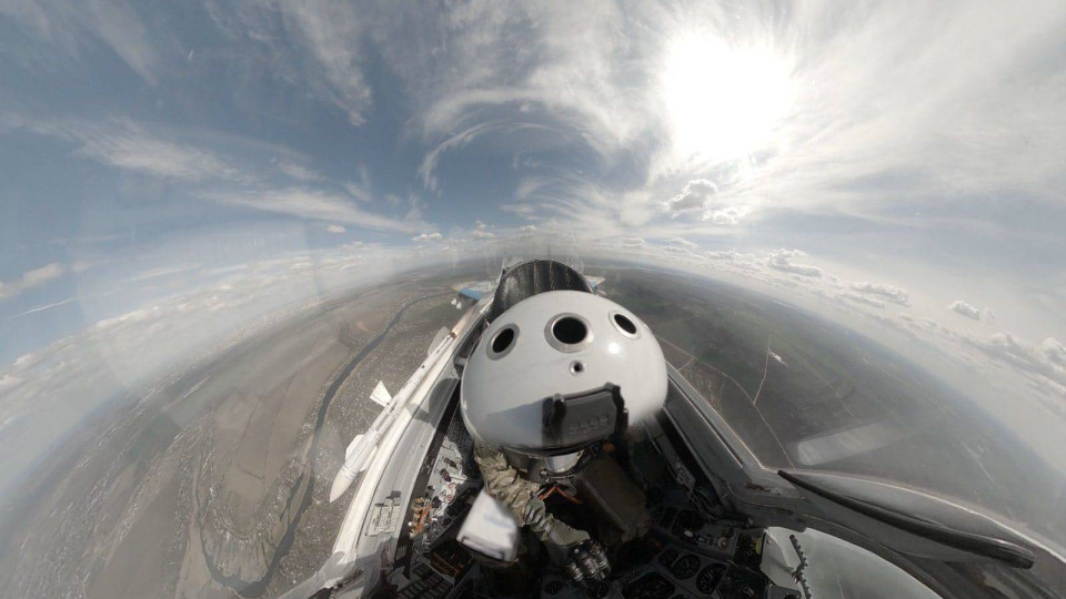 Во время полета на истребителе Mirage-2000 произошла авария — что с пилотом