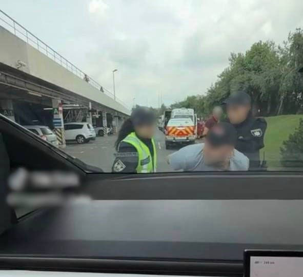 В Киеве оштрафовали блогеров, выдававших себя за полицейских ради хайпа в соцсетях