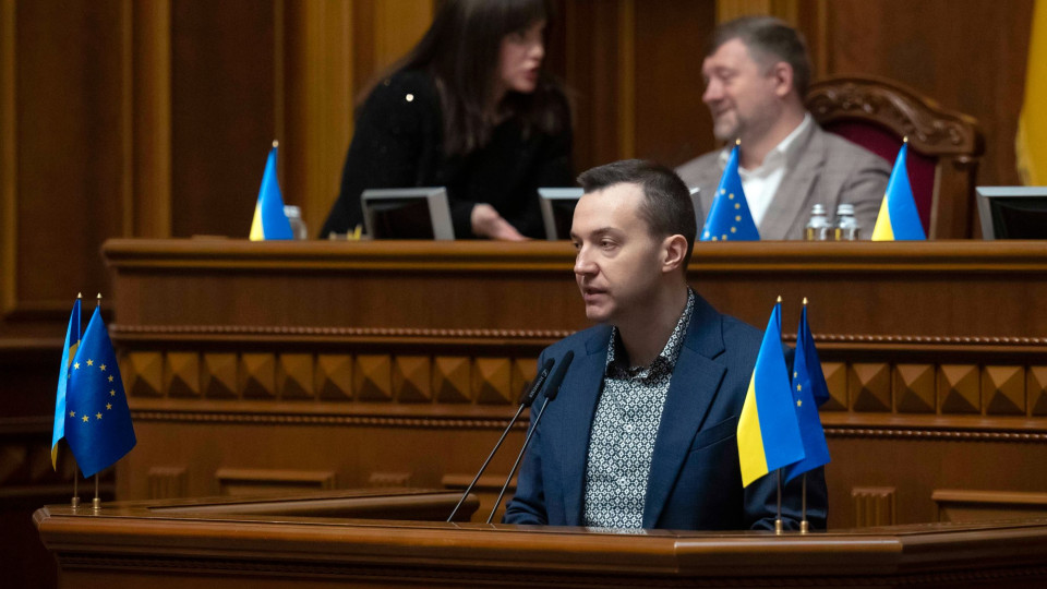 Депутат от «Слуги народа» Сергей Штепа заявил, что во время голосования за закон 12414 «был уверен, что вопрос согласован со всеми партнерами на высшем уровне»