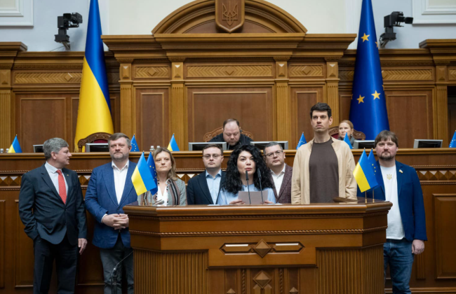 Тамила Ташева из «Голоса», поддержавшая в зале законопроект 12414, заявила, что будет голосовать за отмену его норм
