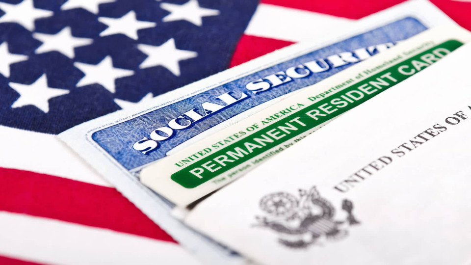 США могут предоставить Green Card более 8 миллионам иммигрантов