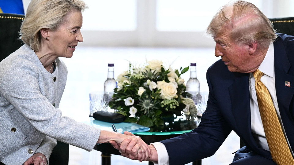 США и ЕС достигли компромиссного соглашения перед дедлайном тарифов Трампа