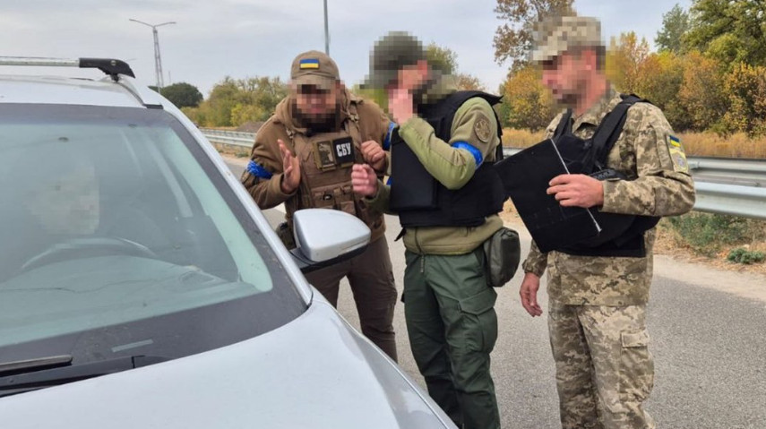 Перевіряють документи та можуть обмежити проїзд — СБУ проводить безпекові заходи у Деснянському районі Києва