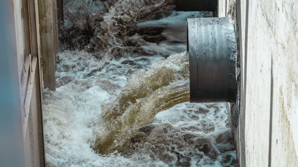 В Николаевский водопровод начали подавать воду: когда восстановят водоснабжение