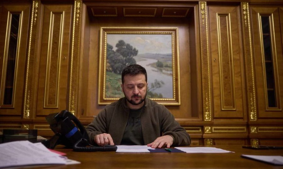 Владимир Зеленский подписал закон об увеличении расходов на оборону на 412 млрд грн