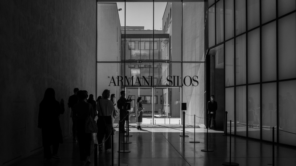 Armani оштрафували на 3,5 млн євро за неправдиві заяви про етику і умови праці