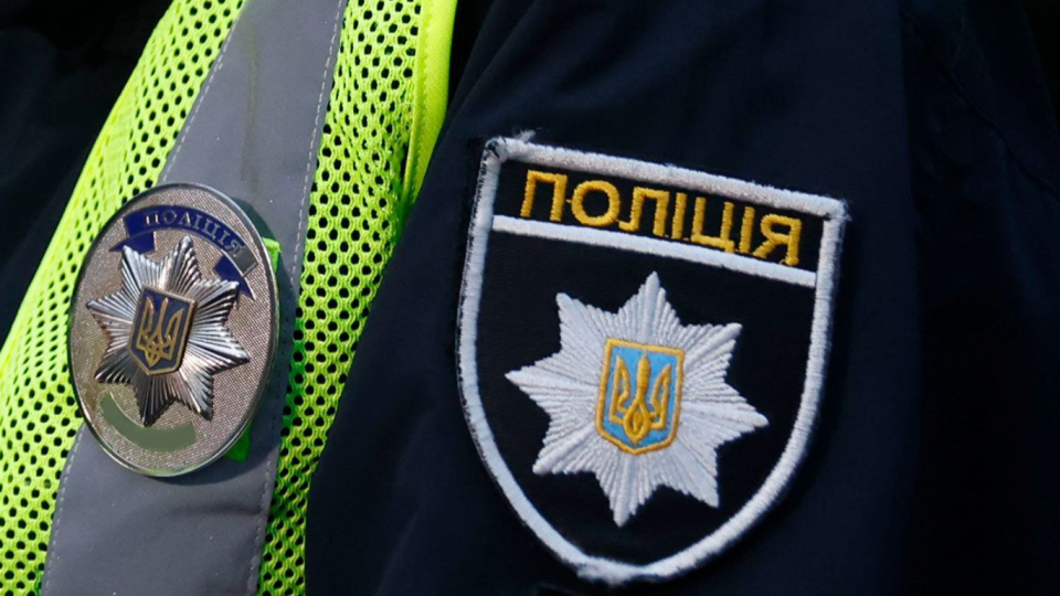 На Волині 11-річний хлопчик за кермом авто збив дворічну сестру — дитина загинула