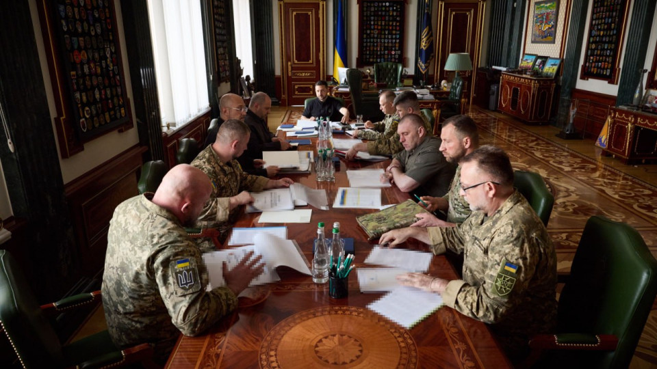 Украина определила новые цели для дипстрайков — Зеленский заявил, что удары по РФ дают эффект