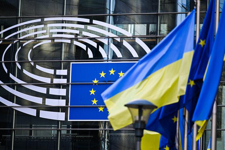 Міжнародна спільнота виступила проти поступок агресору та за справедливий мир для України – документ