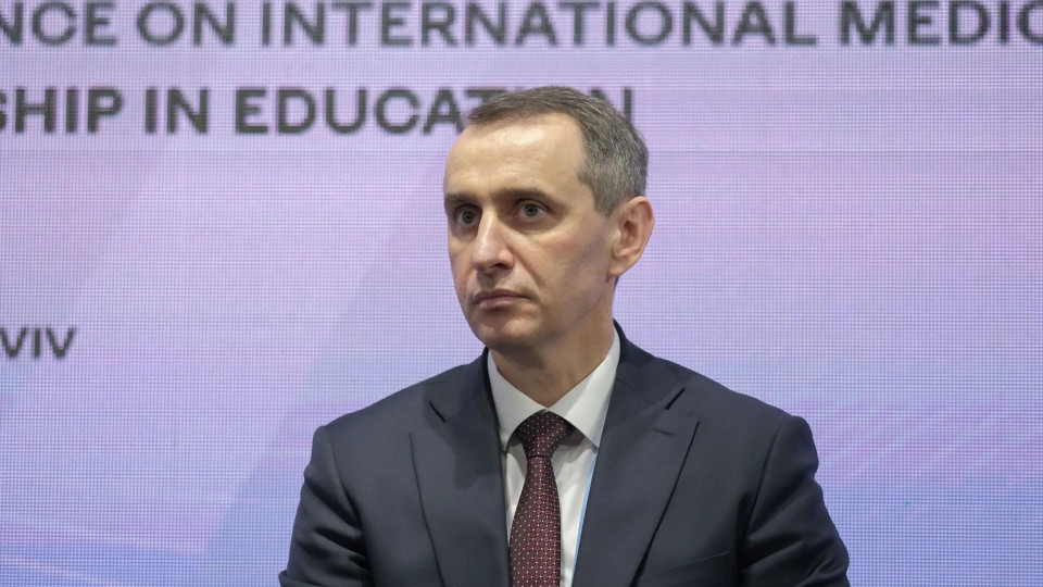МОЗ планує підвищити базові зарплати лікарів з січня та забезпечувати медиків житлом