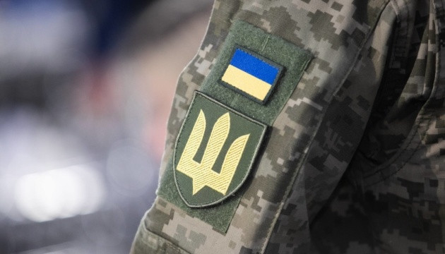 В Киевском ТЦК военнообязанный порезал себе предплечье