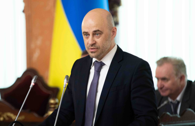Максим Пампура рассказал, на какой стадии находится вопрос повышения зарплат работникам аппаратов судов и помощникам судей