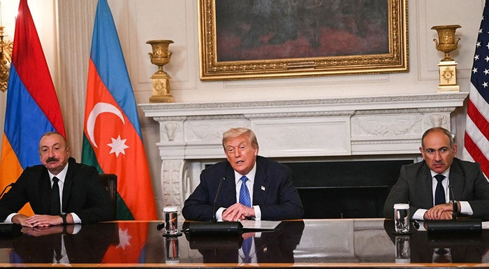 Трамп заявил, что остановил войну между «Азербайджаном и Албанией»